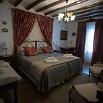 Guest house Casa Rural La Casona Urrea de Gaen