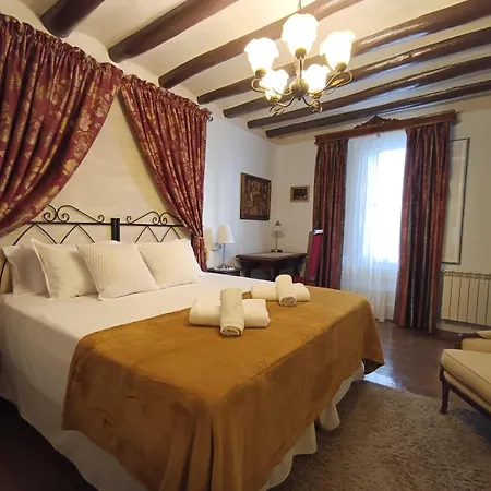 La Casona Maison d'hôtes Urrea de Gaen