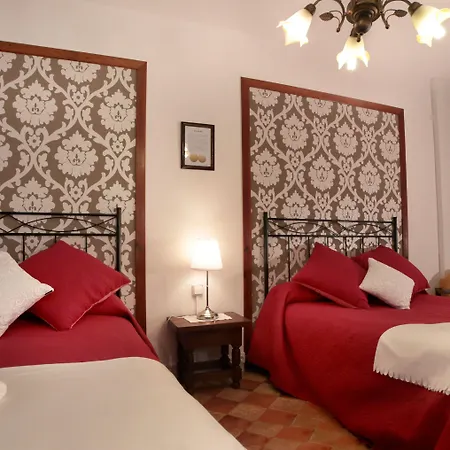 Pensjonat La Casona Urrea de Gaen