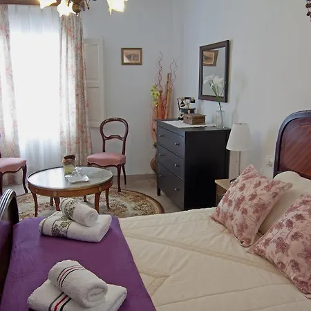 بيت ضيافة La Casona Urrea de Gaen