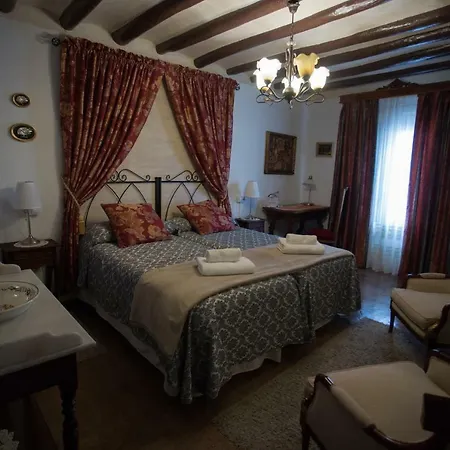 Maison d'hôtes La Casona Urrea de Gaen